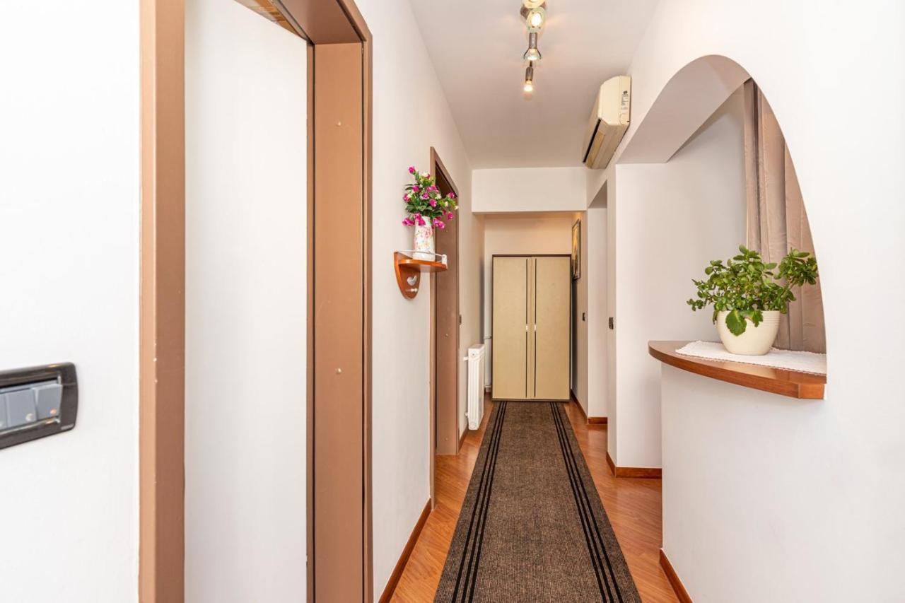 Apartments Ada Near The Sea 波雷奇 外观 照片